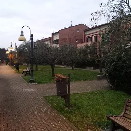 Rosa Spina Apartment Sarzana